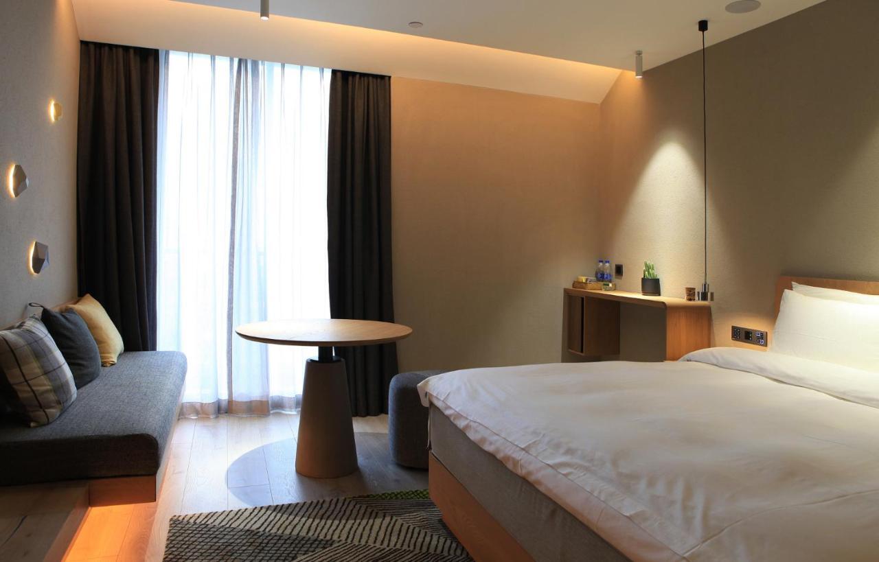 Ebo Hotel Hangzhou Wulin - 5 Mins Drive To The West Lake Eksteriør bilde